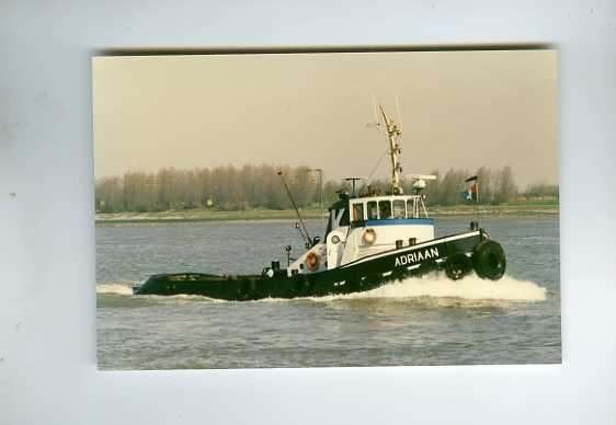 scheepvaart-foto-adriaan, Ophalen of Verzenden, Zo goed als nieuw, Motorboot, Boek of Tijdschrift