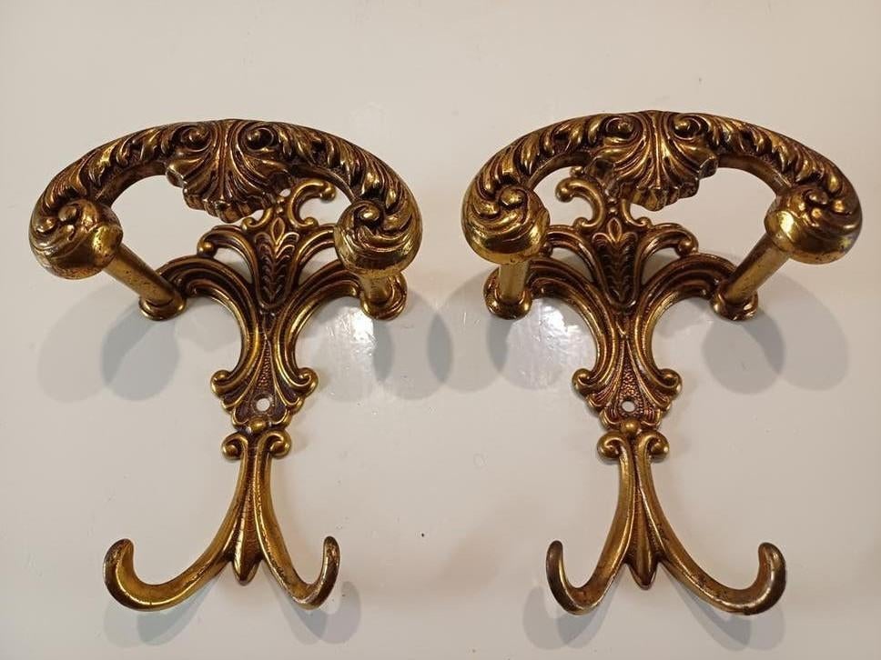 Te koop 2 barok kledinghaken., Antiek en Kunst, Ophalen of Verzenden