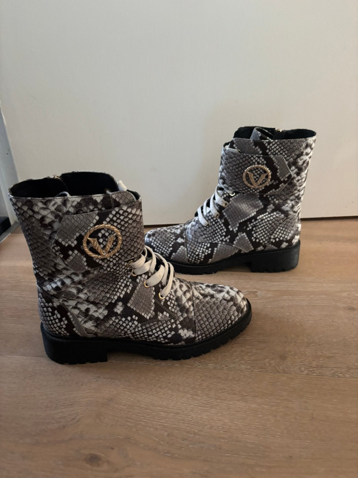 Josh v laarzen 38, Kleding | Dames, Ophalen of Verzenden, Zo goed als nieuw, Zwart, Hoge laarzen