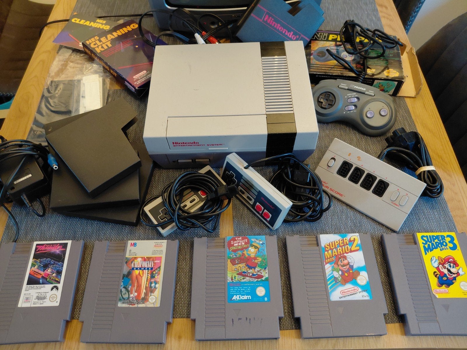Nintendo Entertainment System (NES) met games en accessoires, Ophalen, Gebruikt, Met 2 controllers, Met games