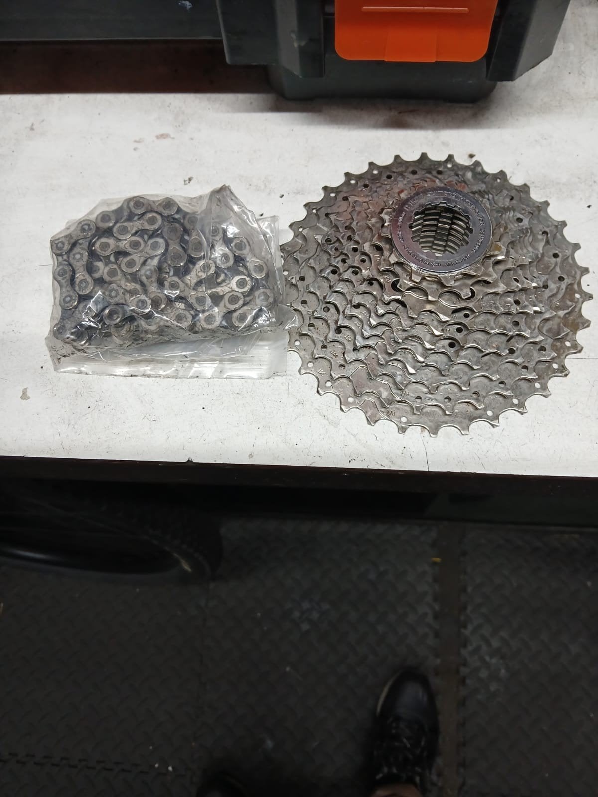 Shimano 105 / 11sp Cassette plus Ketting., Gebruikt, Gravelbike, Staal, Derailleur of Ketting