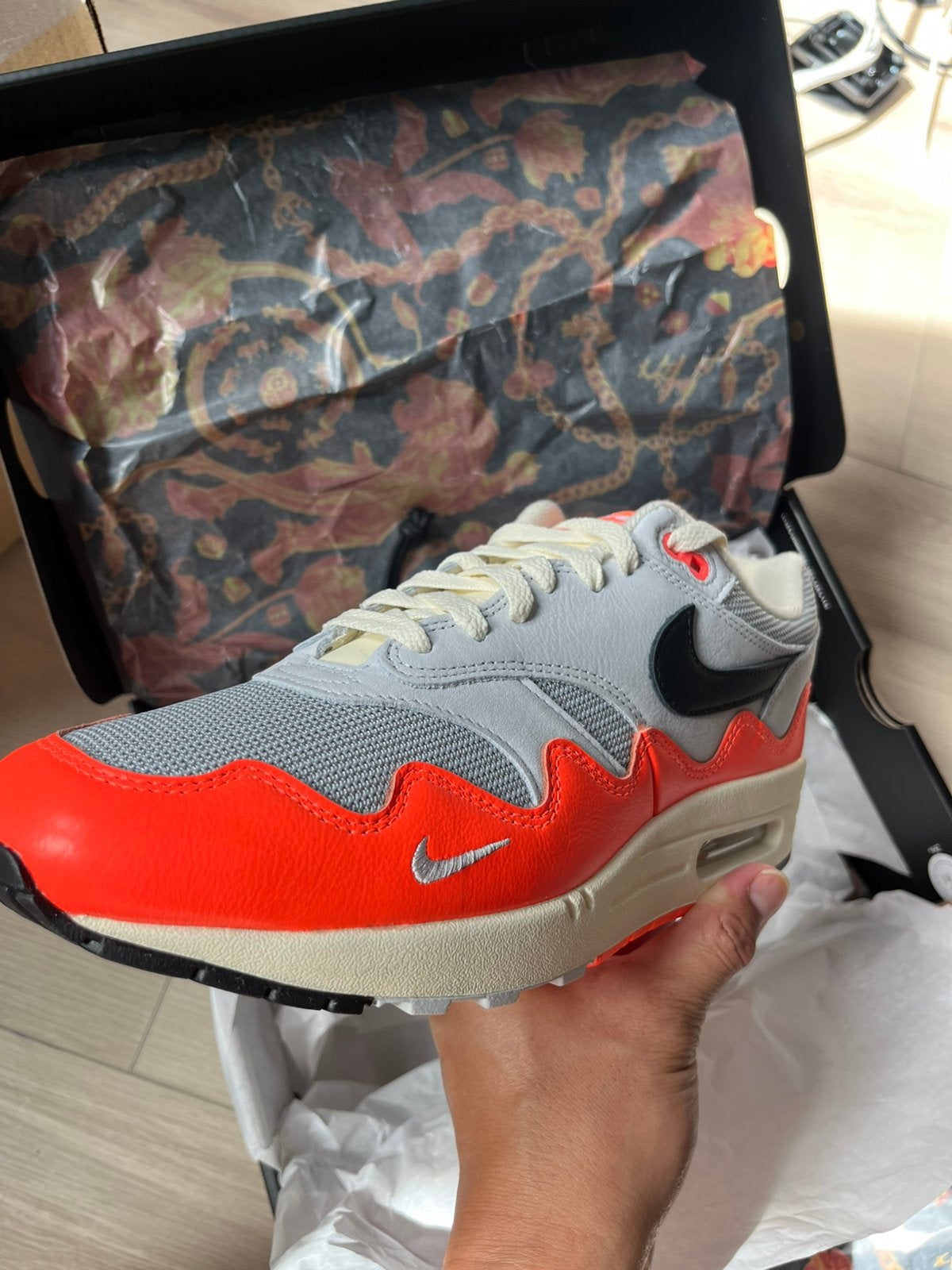 Nike AM 1 Patta Wave Hyper crimson, Ophalen, Nieuw, Overige kleuren, Sneakers of Gympen