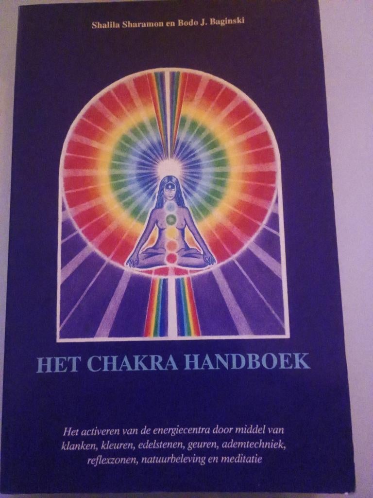 Het Chakra Handboek - Shalila Sharamon & Bodo J. Baginski, Ophalen of Verzenden