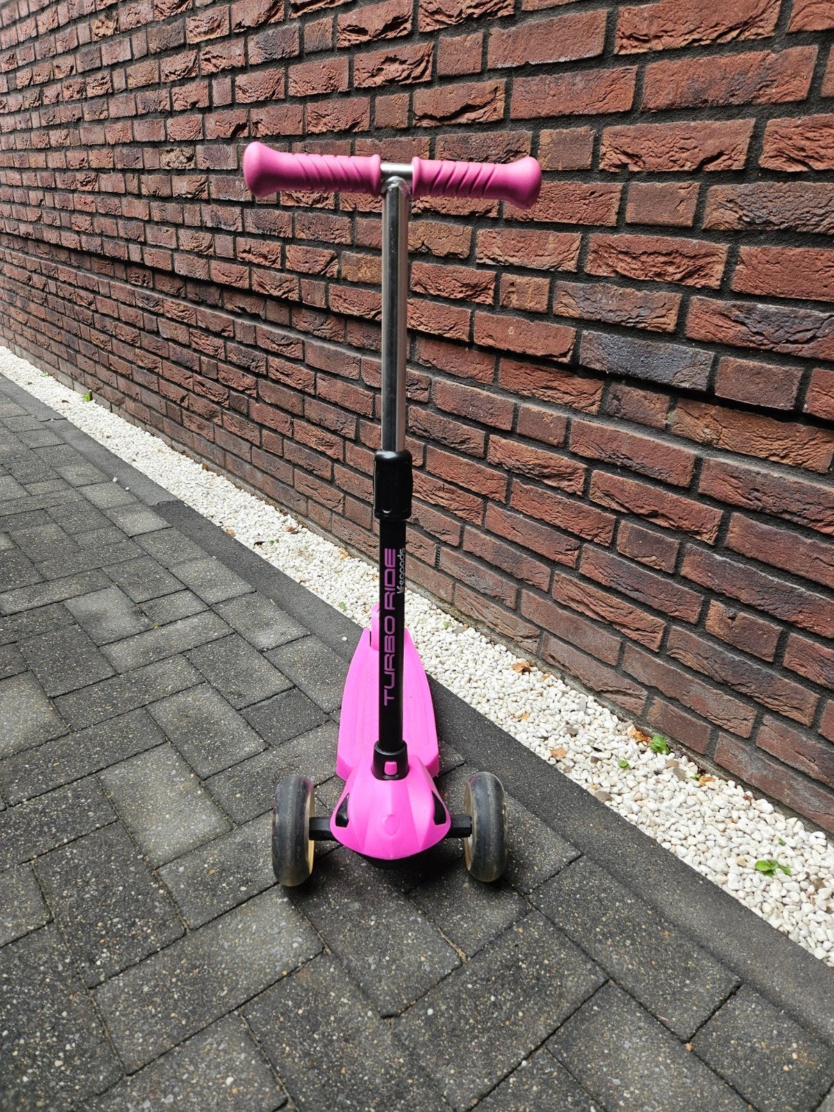 turbo ride roze kinderstep, Fietsen en Brommers, Ophalen, Zo goed als nieuw, Gewone step, Stunt Rider Lifegoods