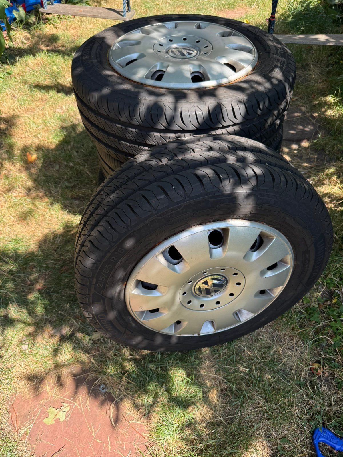 Velgen en twee goede banden 16 inch VW California T5, Ophalen