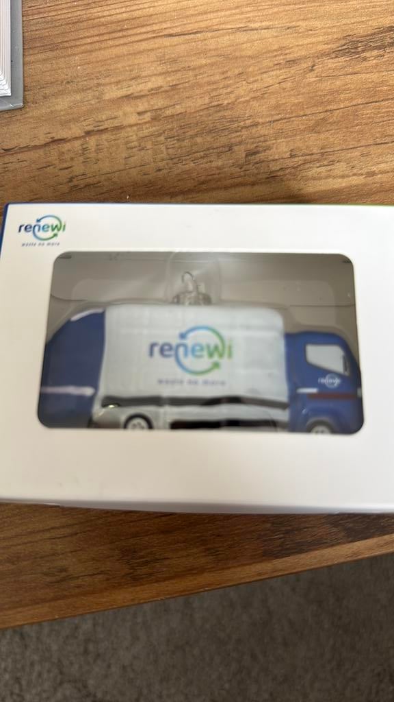 Kerstbal vrachtwagen, Ophalen, Zo goed als nieuw, Bus of Vrachtwagen, Overige merken