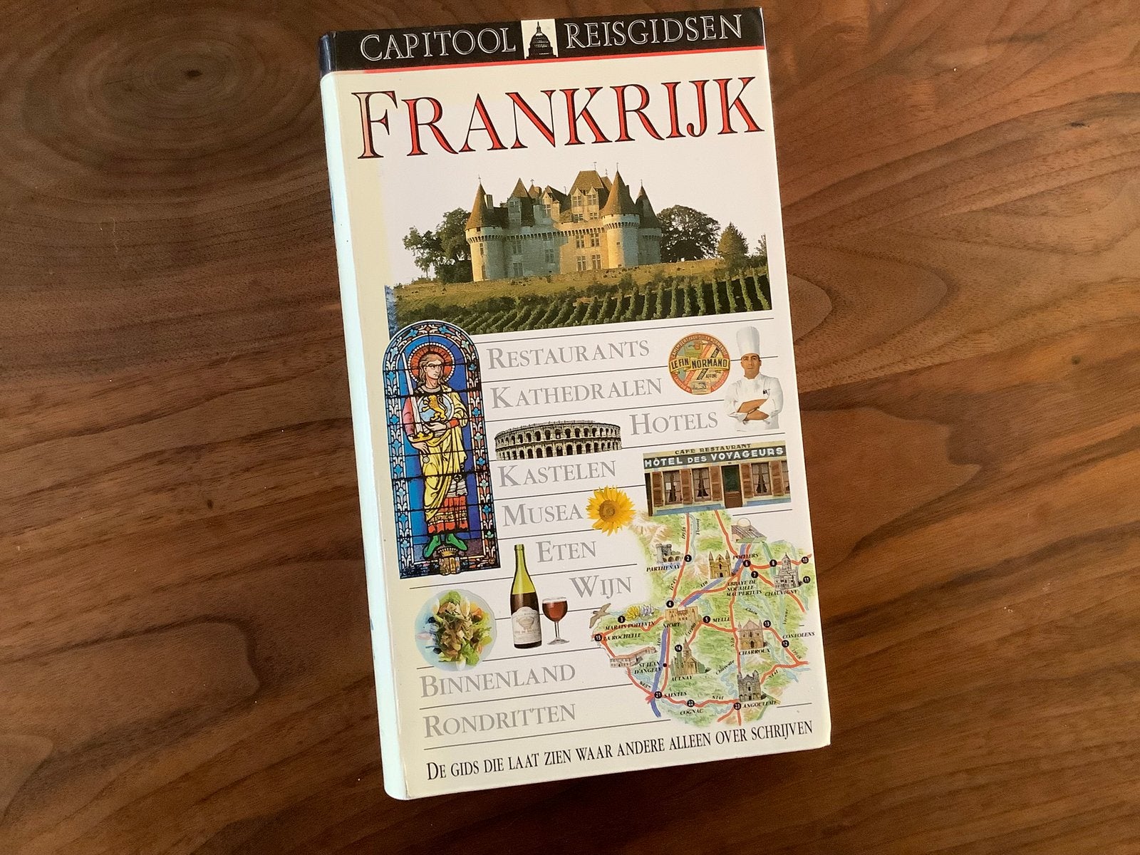 Frankrijk 6720g Capitool reisgids oa Jura Alpen Bretagne, Capitool, Europa, Ophalen of Verzenden, Zo goed als nieuw