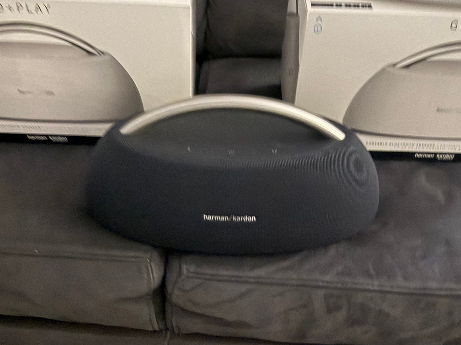 Foto 4 van 3 STUKS! Harman Kardon Go + Play Draagbare Bluetooth Speaker