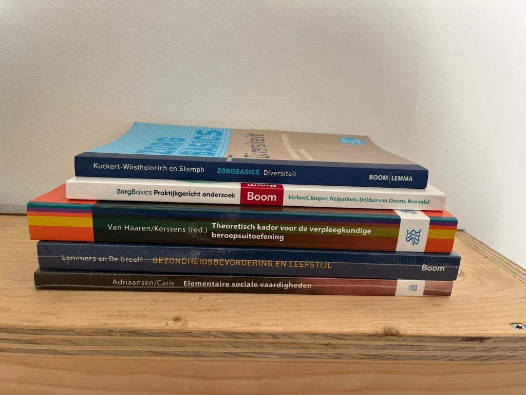 Boekenpakket HBO-opleiding Verpleegkunde, Ophalen of Verzenden, Beta, Zo goed als nieuw, HBO