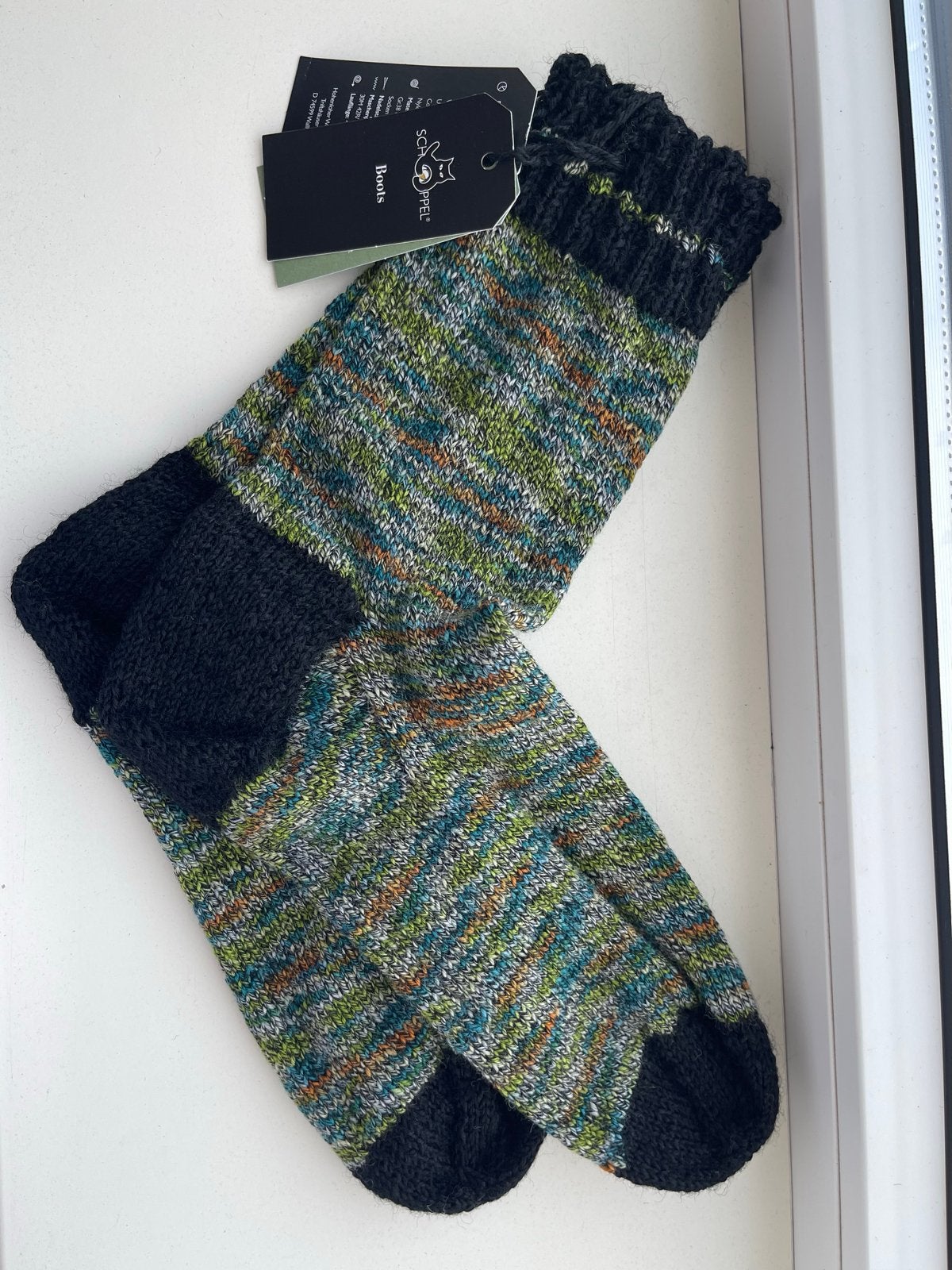 Hand gebreide Warme, kleurrijke sokken - nieuw met label, Kleding | Dames, Sokken en Kniesokken, Overige kleuren, Verzenden, Nieuw