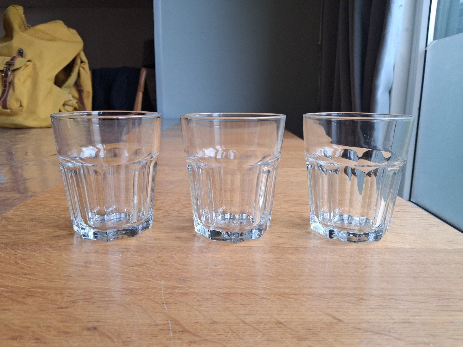 servies, Ophalen, Gebruikt