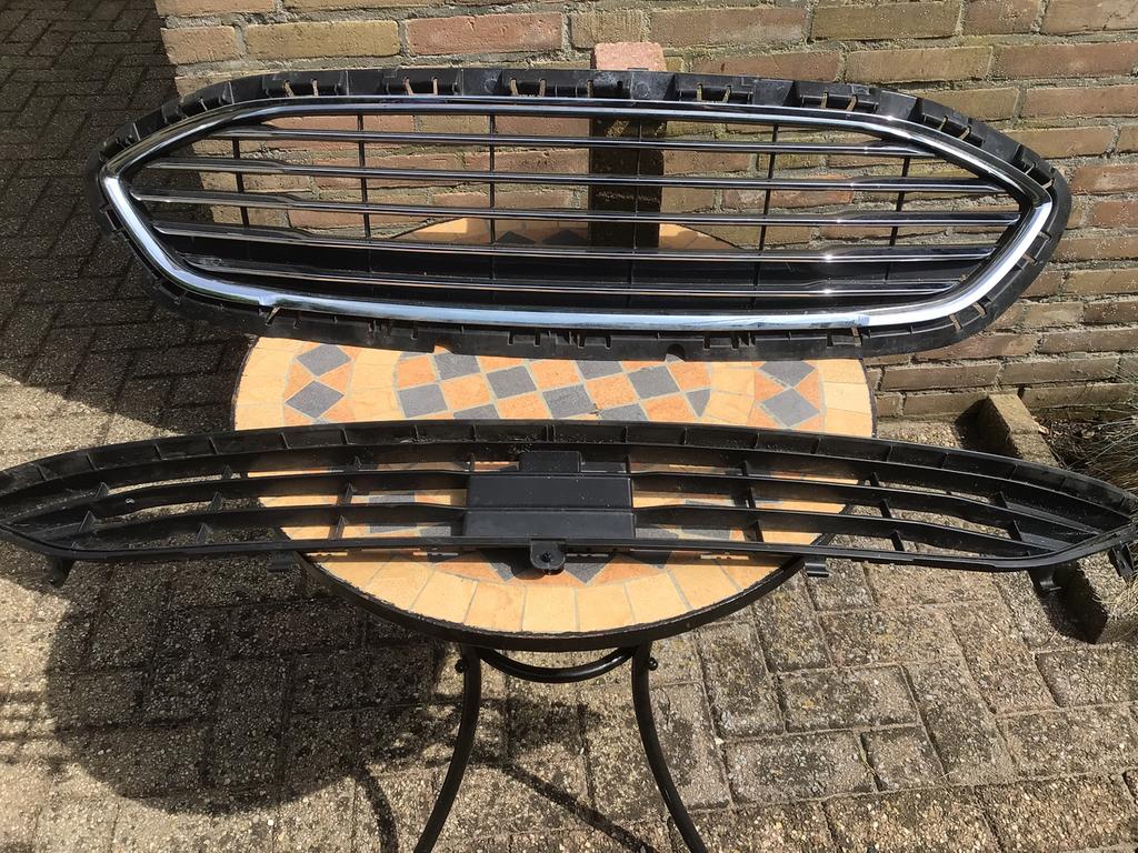 Grill met onder grill, Auto-onderdelen, Ophalen of Verzenden, Voor, Ford