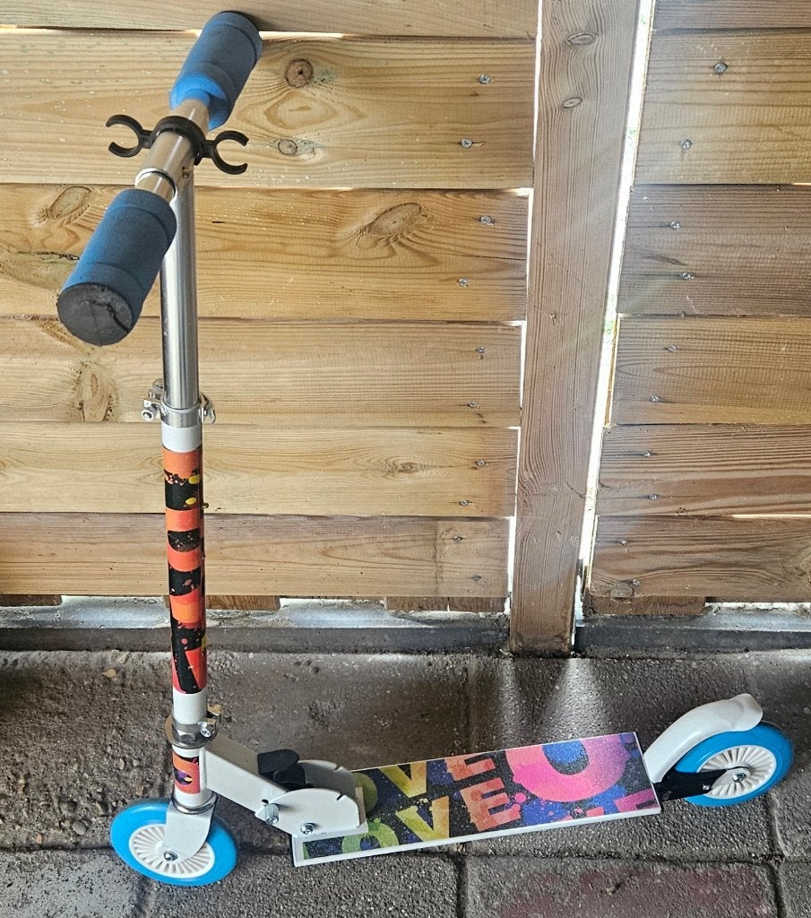 kinderstep te koop, Ophalen, Zo goed als nieuw, Overige typen, Met wieltjes