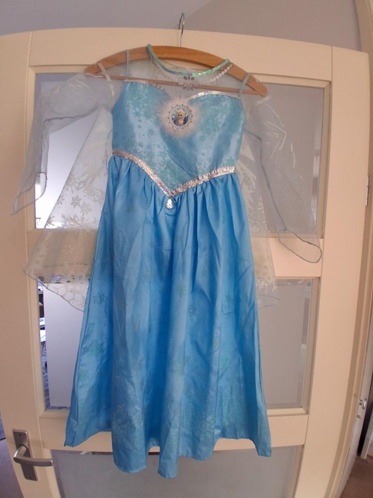 Elsa Frozen jurk Disney maat 7-8 jaar, Ophalen of Verzenden, Zo goed als nieuw, 104 of kleiner, Meisje