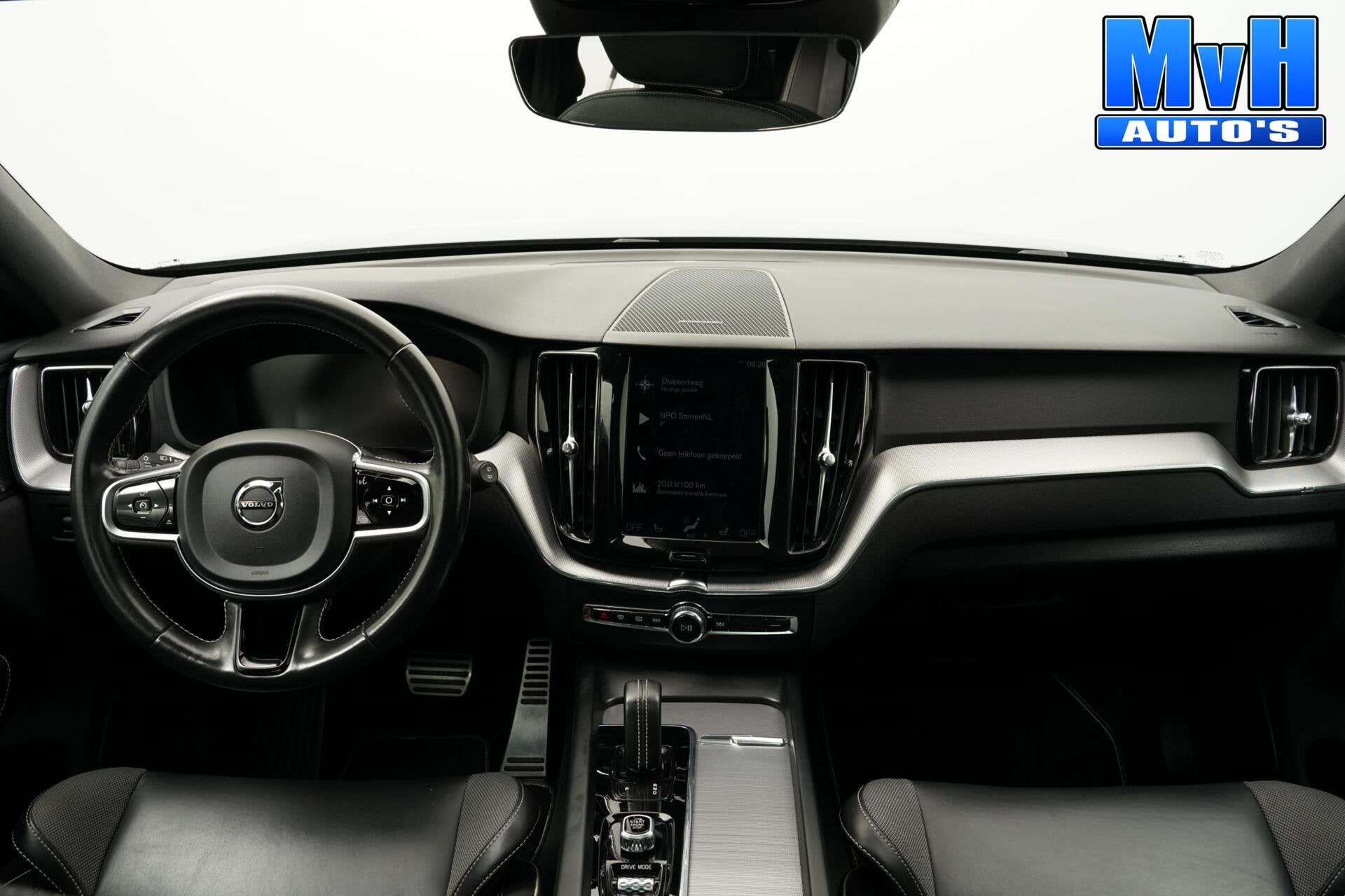 Volvo XC60 2.0 PHEV T6 AWD R-Design|PANO|H/K|TREKH|SOH93%, Automaat, Gebruikt, Euro 6, Leder en Stof