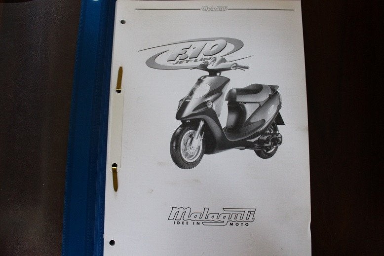 Malaguti F10 1998 scooter workshop manual jet line, Fietsen en Brommers, Ophalen of Verzenden, Gebruikt