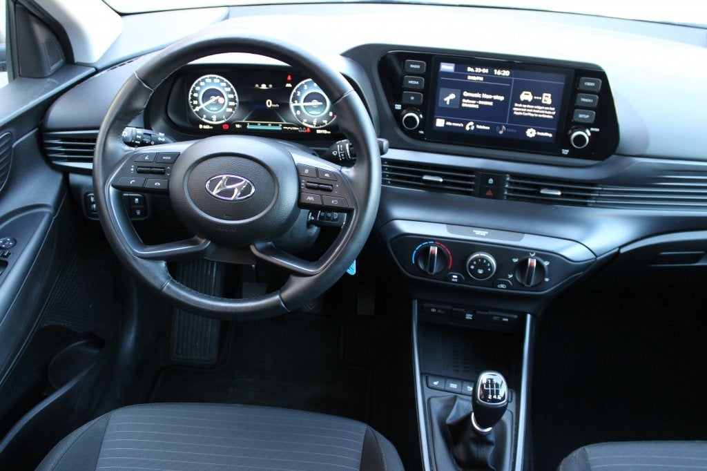 Hyundai i20 1.0 T-GDI Comfort | Stoel -/ Stuurwielverwarming, Auto's, Gebruikt, Zwart, Zwart, Bedrijf