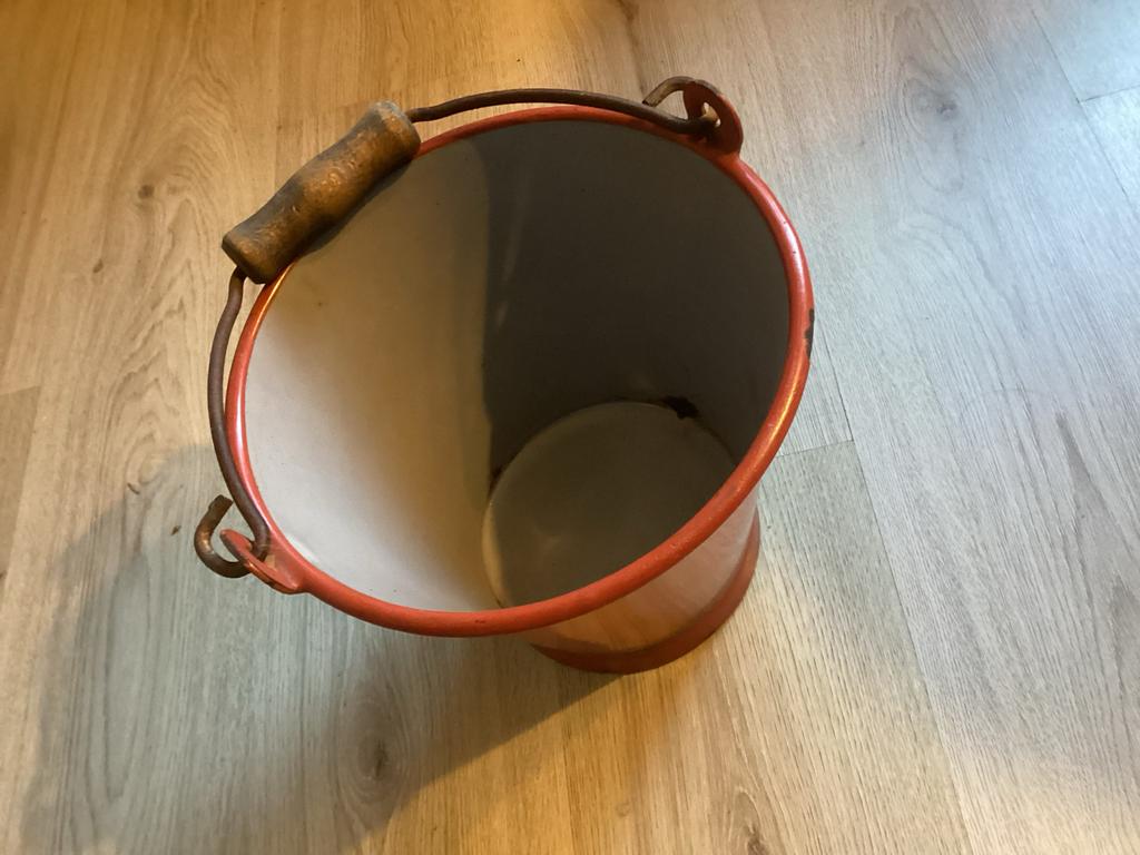 Vintage rood oranje gevlamde emaille 5 liter emmer, Antiek en Kunst, Antiek | Emaille, Ophalen of Verzenden
