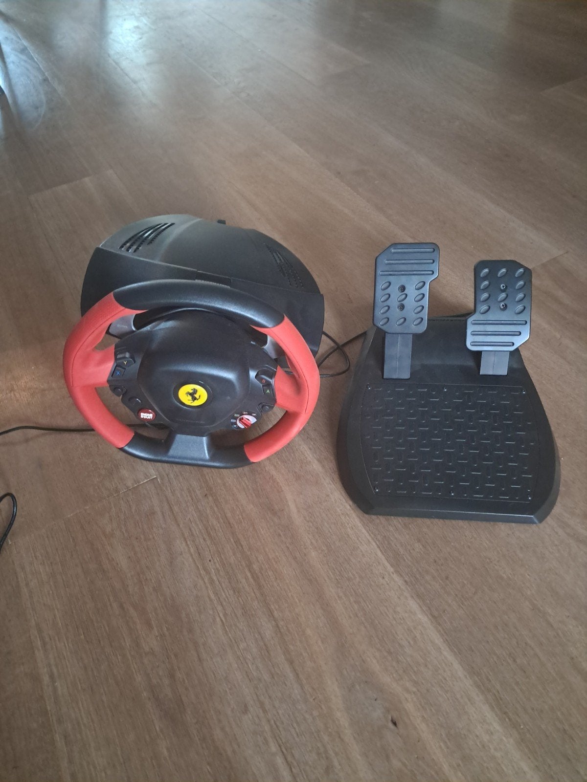 Ferrari racestuur 458 spider, Racestuur, Gebruikt, Thrustmaster, PlayStation