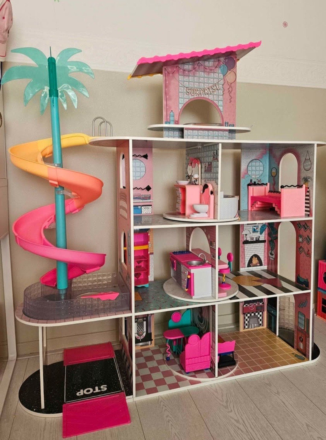 LOL Surprise Speelset: Camper, Clubhuis, Dollhouse, Kapsal, Ophalen, Gebruikt, Meisje
