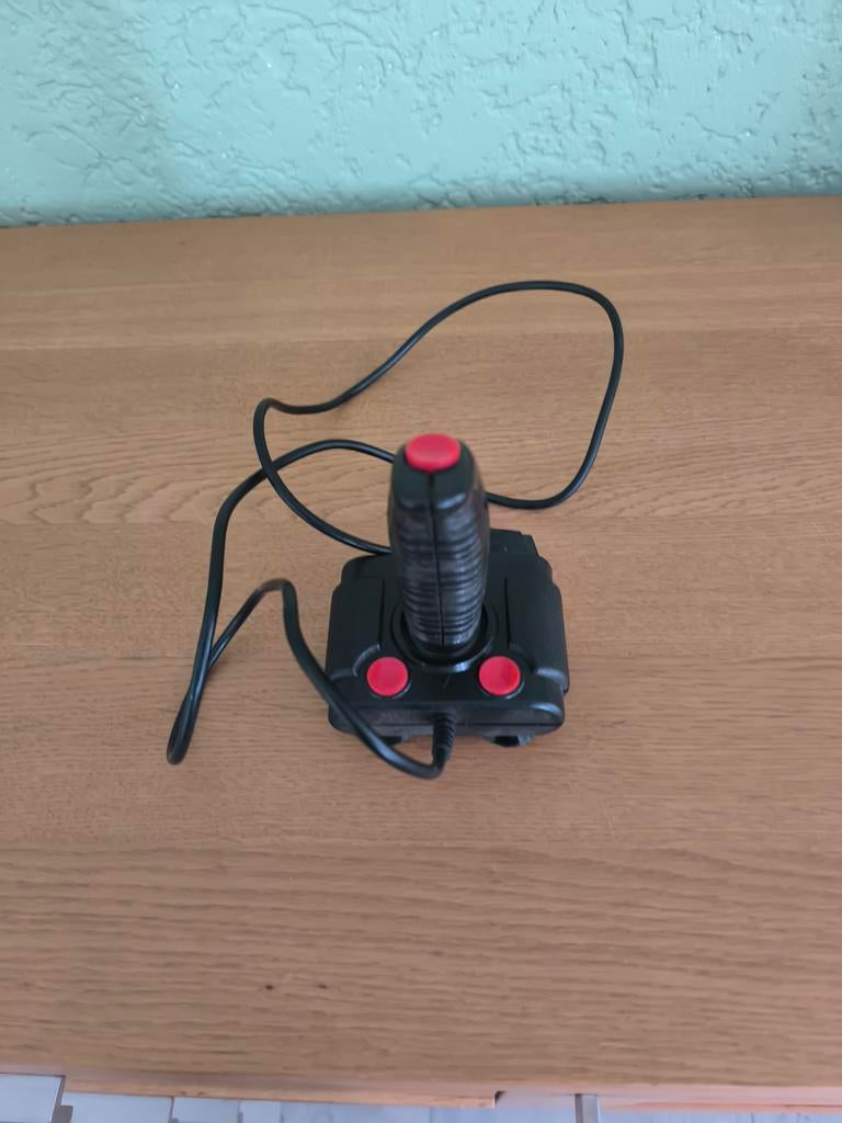 Atari Quickshot I joystick uit de jaren 80,, Spelcomputers en Games, Spelcomputers | Atari, Ophalen of Verzenden, Met 1 controller