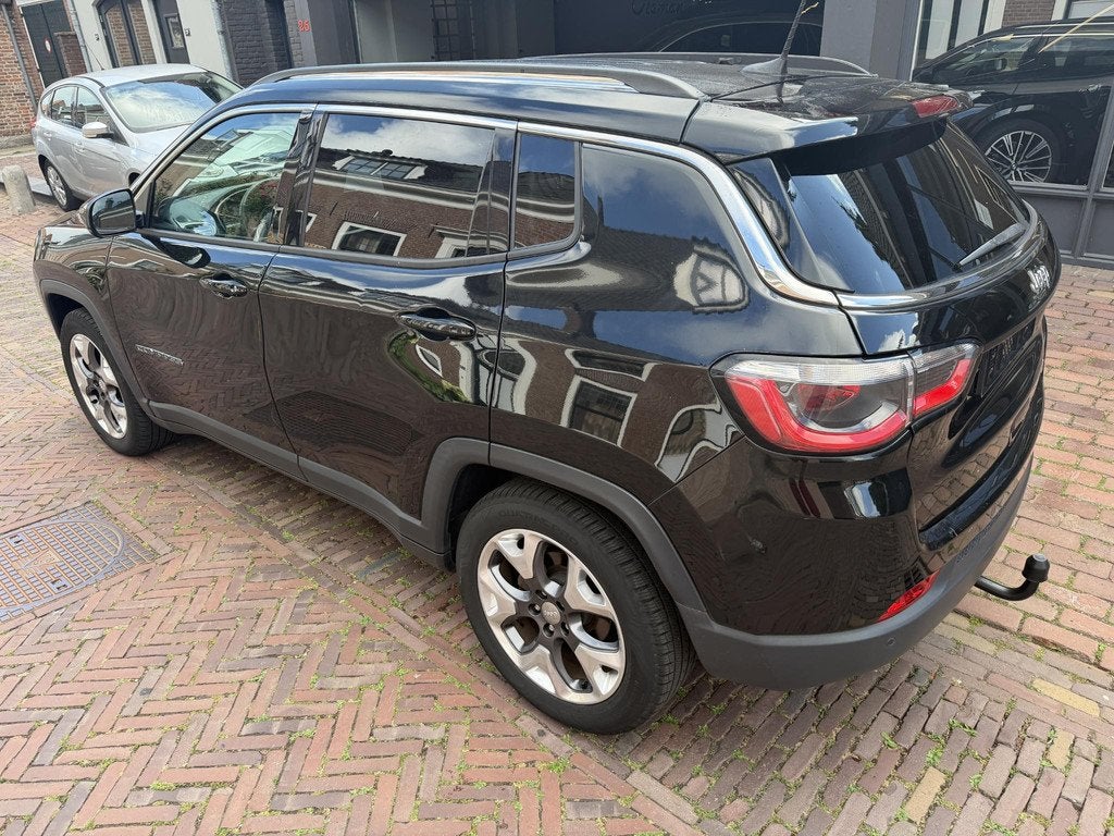 Jeep Compass 1.4 MultiAir Limited 1e Eigenaar Trekhaak, Auto's, Jeep, Voorwielaandrijving, Gebruikt, 4 cilinders, Zwart