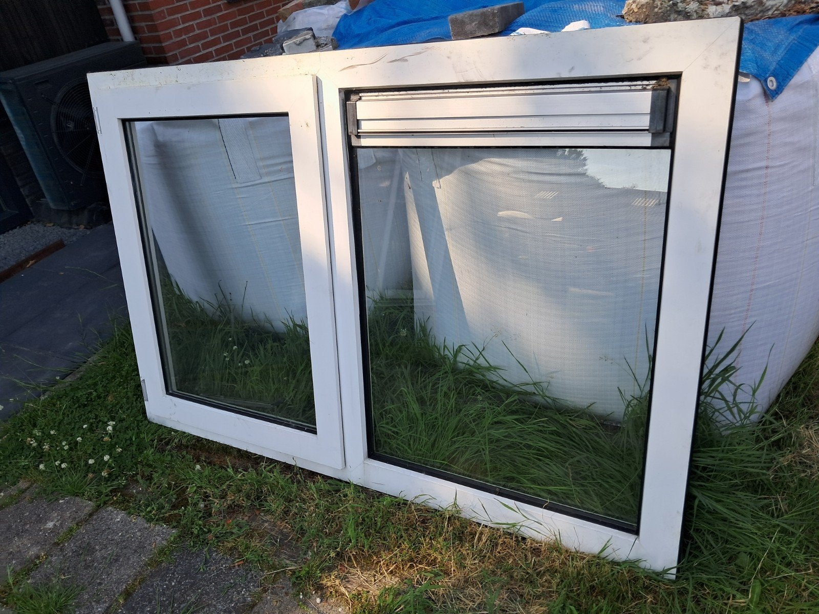 Kunststof kozijn met draairaam, wit, Kunststof, Gebruikt, Raamkozijn, Inclusief glas