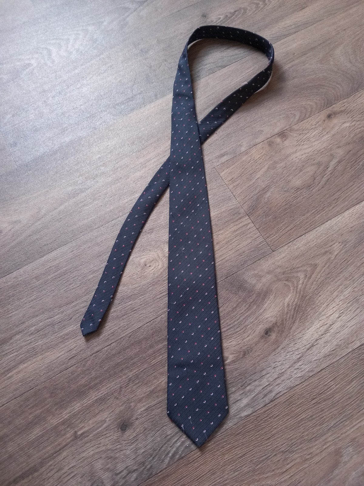 Stropdas, donkerblauw met rode en witte patroon, Ophalen of Verzenden, Nieuw, Blauw, Met patroon