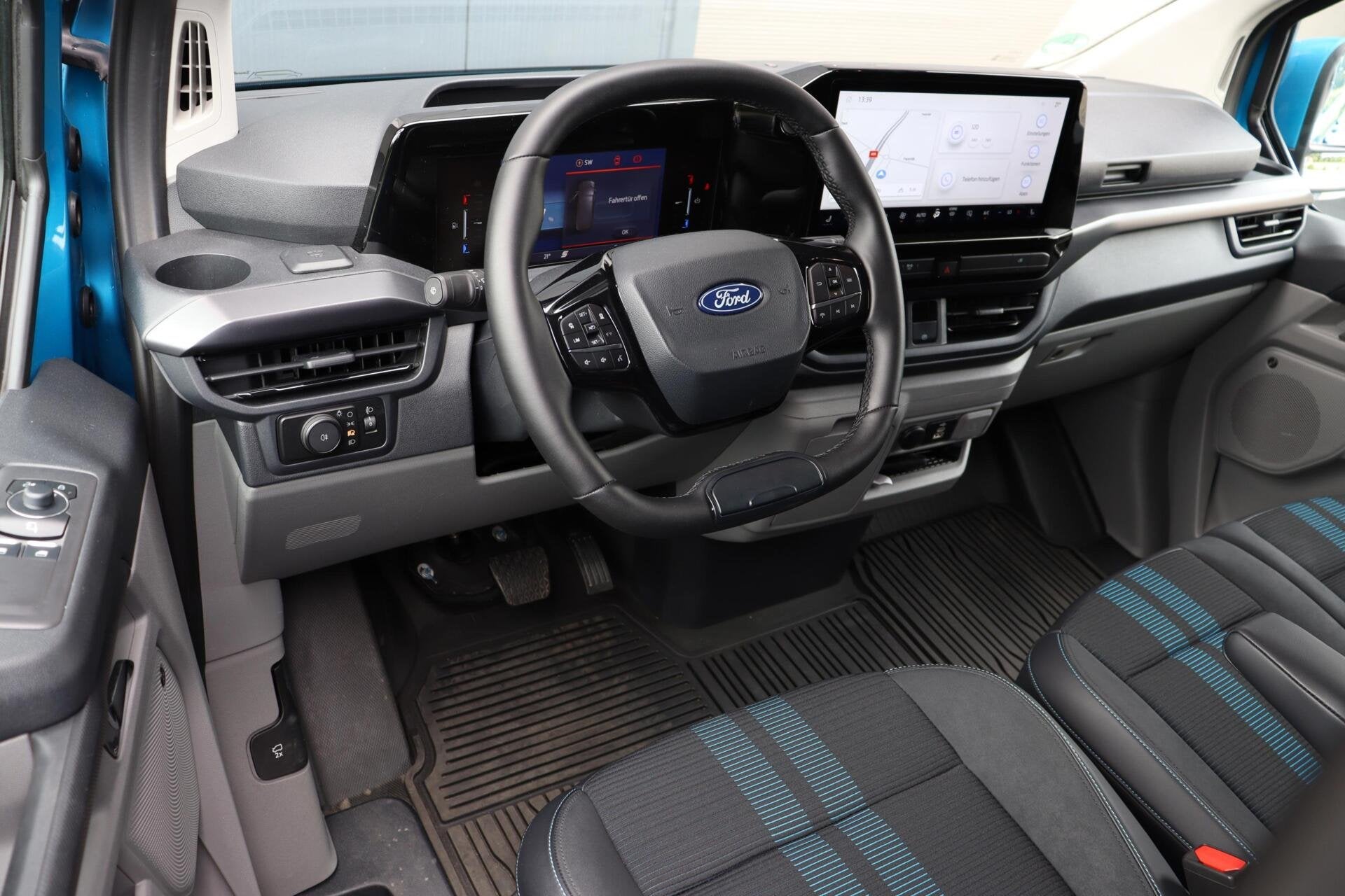 Ford E-Transit Custom L1H1 SPORT 65 kWh l ELEK. SCHUIFDEUR l, 330 km, Stof, Gebruikt, Zwart