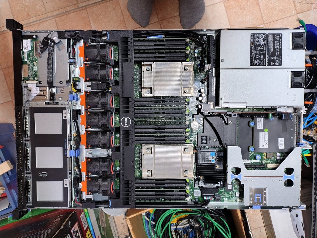 Dell Poweredge 630, Computers en Software, Ophalen, Gebruikt, 2 tot 3 Ghz, Hot swappable onderdelen