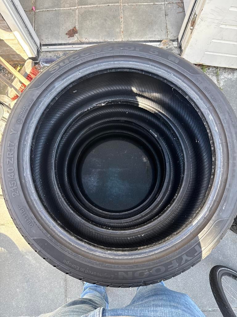 Tyfoon Successor 5 Zomerbanden 215/40 ZR17 Y, Auto-onderdelen, Banden en Velgen, Ophalen, 17 inch, Band(en), Personenwagen
