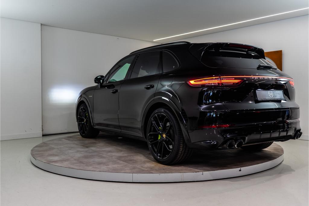 Porsche Cayenne 3.0 E-Hybrid 462PK | Sport Design | Pano | 2, Automaat, 2995 cc, Zwart, Bedrijf