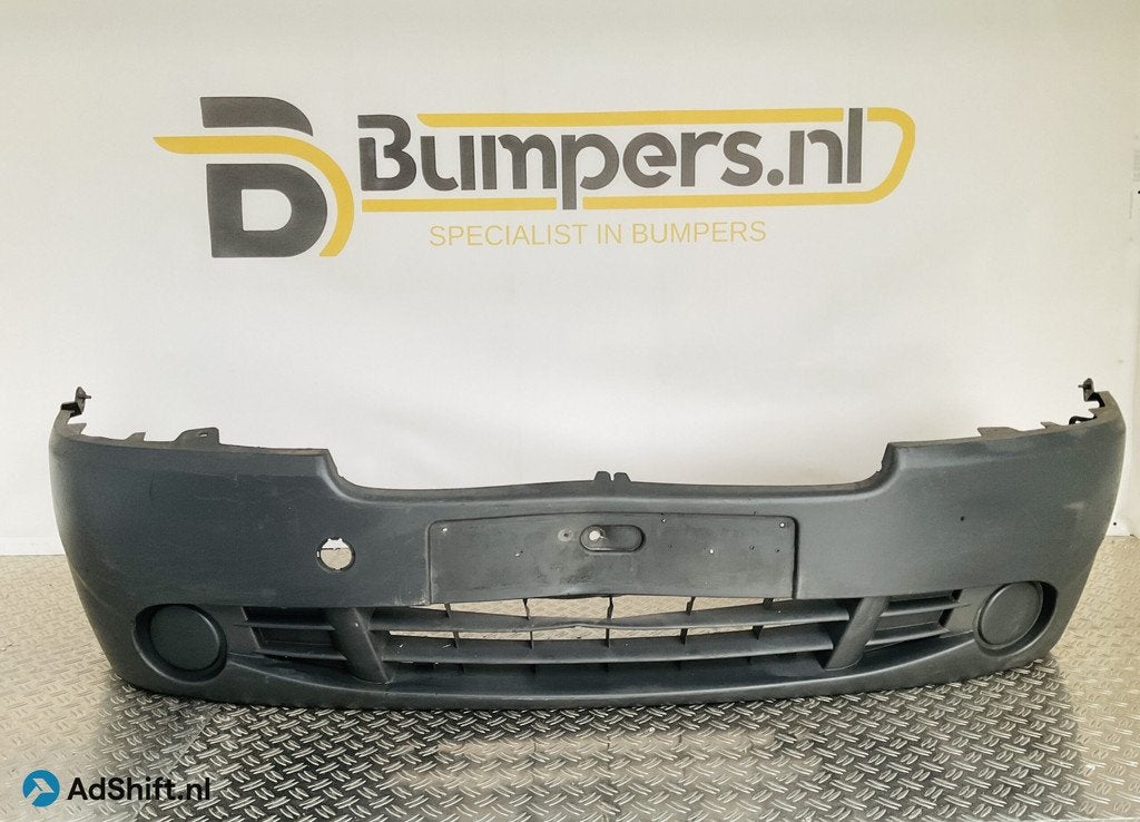 BUMPER Renault Trafic Opel Vivaro 2007-2014 620100201R VOORB, Bumper