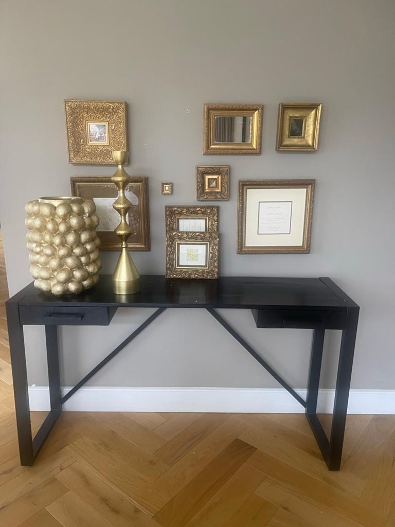 Stijlvol zwart dressoir met lades, Huis en Inrichting, Kasten | Dressoirs, Gebruikt, 100 tot 150 cm, 25 tot 50 cm, Met lade(s)