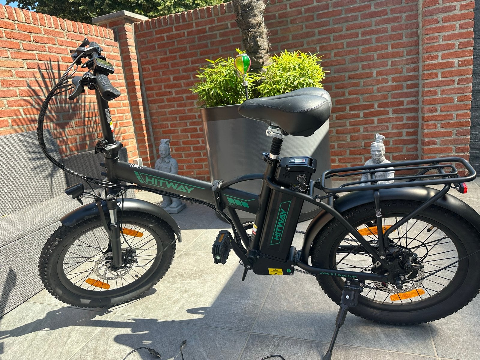 Nieuwe fiets met lader - Ongebruikt, Fietsen en Brommers, Elektrische fietsen, Ophalen of Verzenden, Nieuw, Overige merken