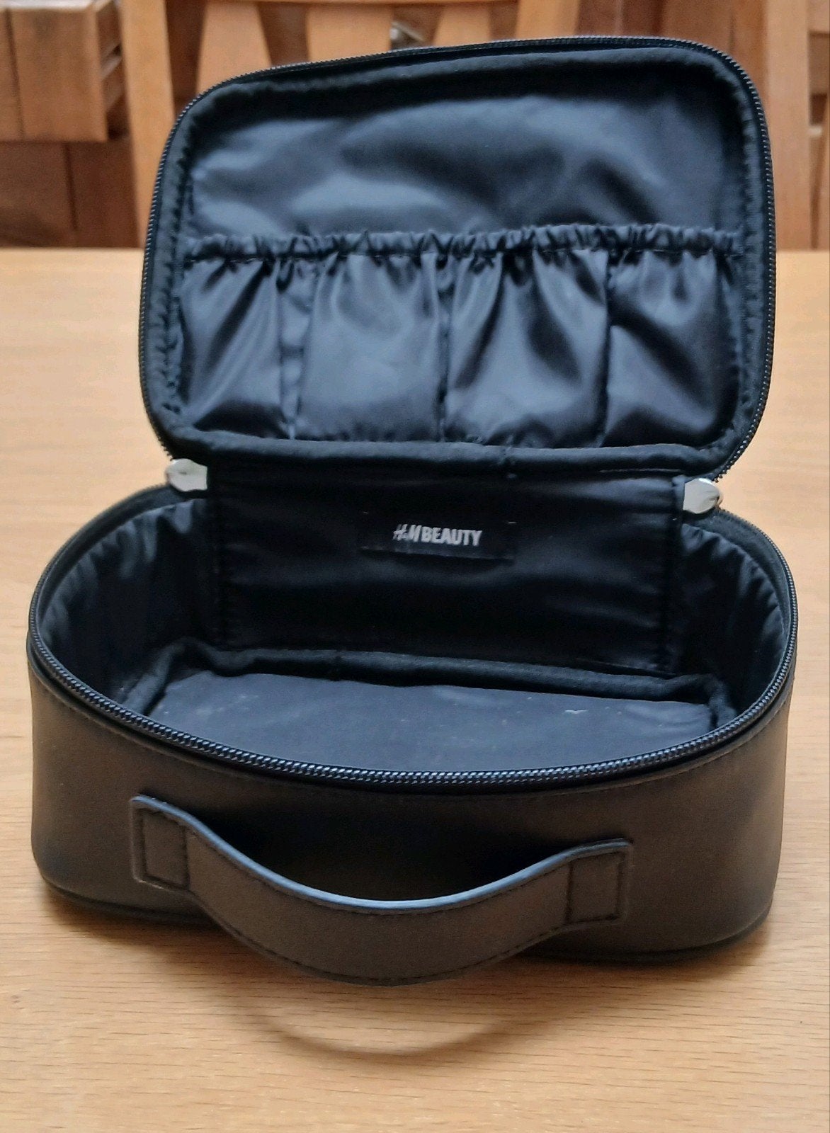 Make up tasje, Zwart, Ophalen of Verzenden, Zo goed als nieuw, Met slot