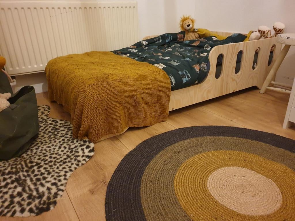 Petit Puk montessori juniorbed Juniper, Ophalen, Zo goed als nieuw, 140 tot 160 cm, 70 tot 85 cm