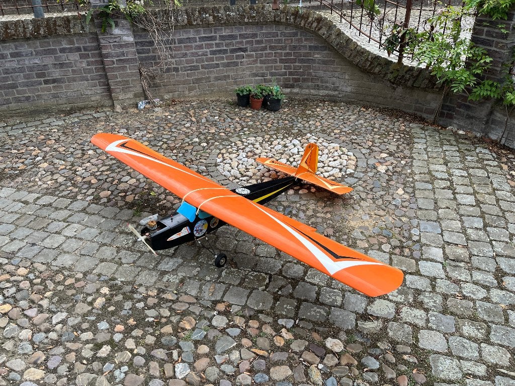 Groot modelvliegtuig met benzine motor, 1:72 tot 1:144, Gebruikt, Vliegtuig, Ophalen
