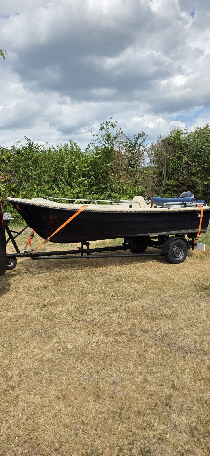6-persoons Consoleboot met Mercury 9.9 motor en trailer 420, Watersport en Boten, Overige merken, Gebruikt, Buitenboordmotor, Kussenset