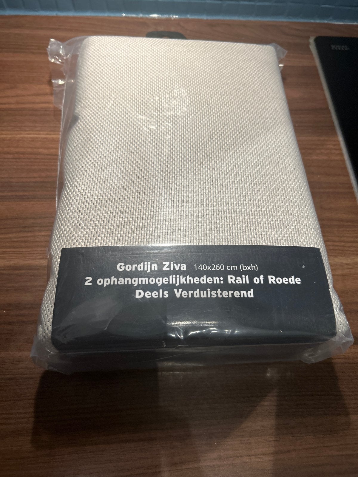 Gordijn Ziva Beige 140x260 cm - Deels Verduisterend, Kwantum, Verduisterend, Beige, Nieuw
