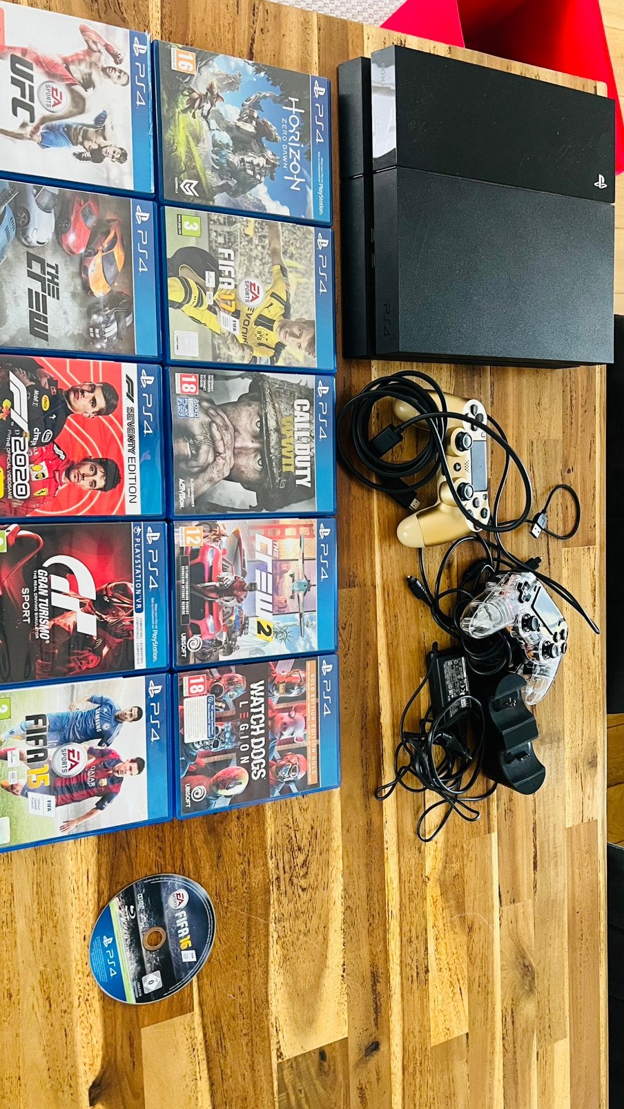 PlayStation 4 PS4 met 2 controllers, 10 games en accessoires, Spelcomputers en Games, Ophalen, Gebruikt, Met 2 controllers