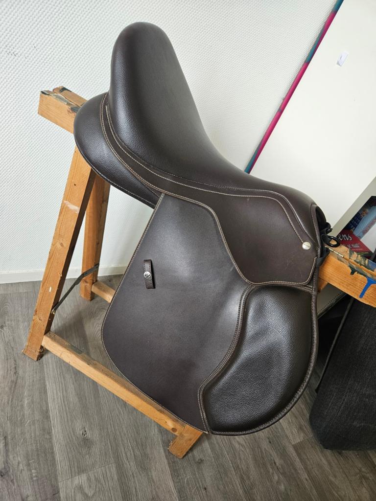 Wintec 500 hart jump Bruin, Ophalen of Verzenden, Zo goed als nieuw, Dressuur