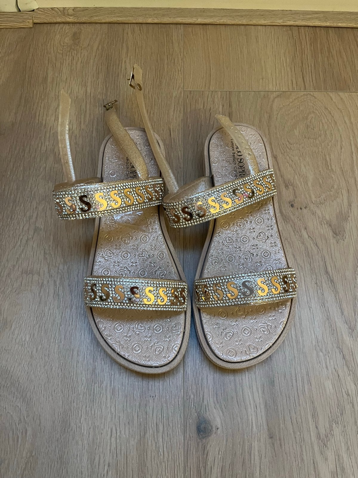 Solo Soprani Sandalen met pailletten en strass, Ophalen of Verzenden, Zo goed als nieuw, Overige kleuren, Sandalen of Muiltjes