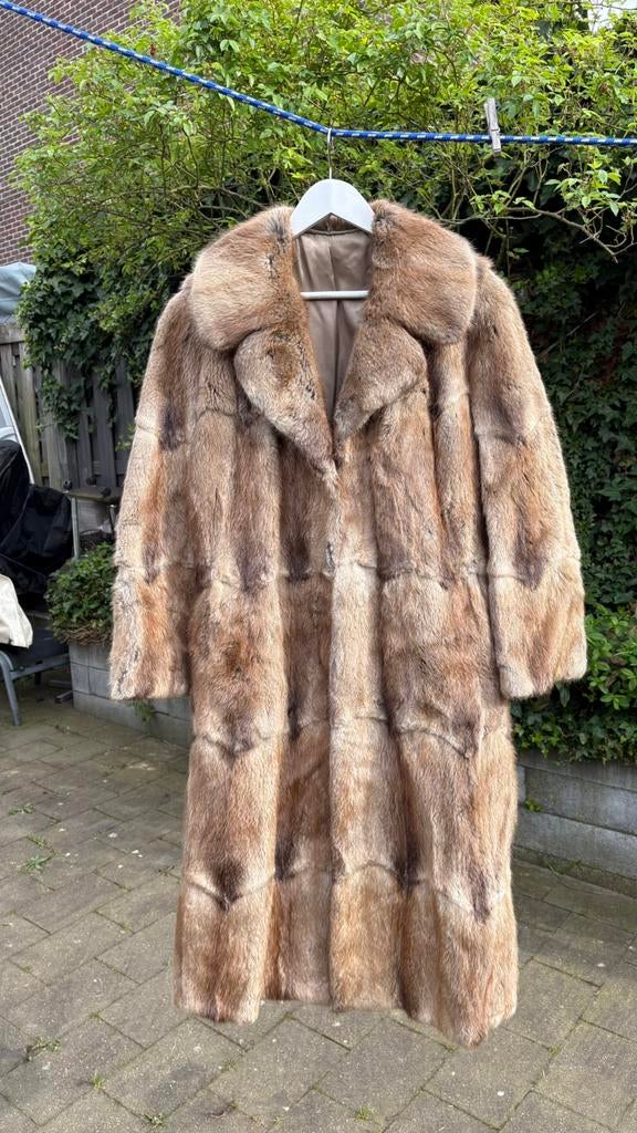 Lange bontjas, Kleding | Dames, Jassen | Winter, Ophalen of Verzenden, Gedragen, Maat 38/40 (M), Bruin