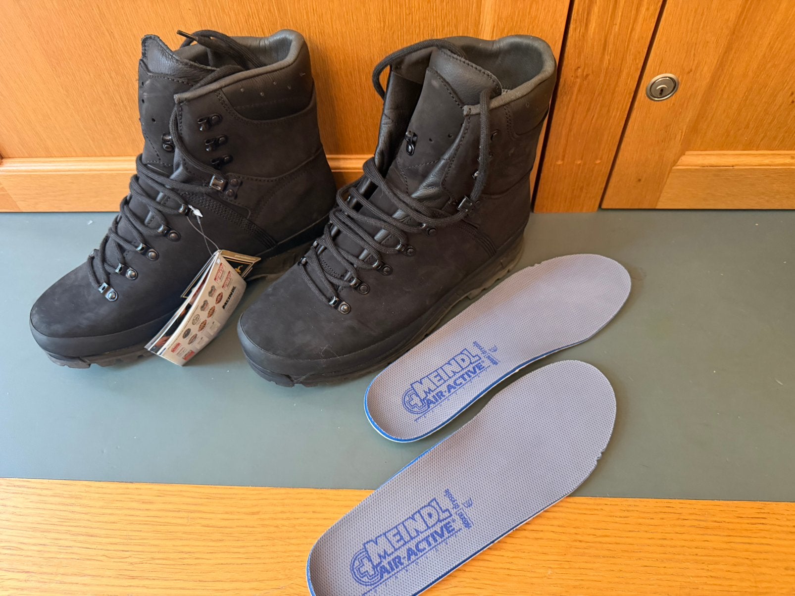 Meindl zwarte “gevechtslaarzen” maat 44, Ophalen of Verzenden, Nieuw, Schoenen