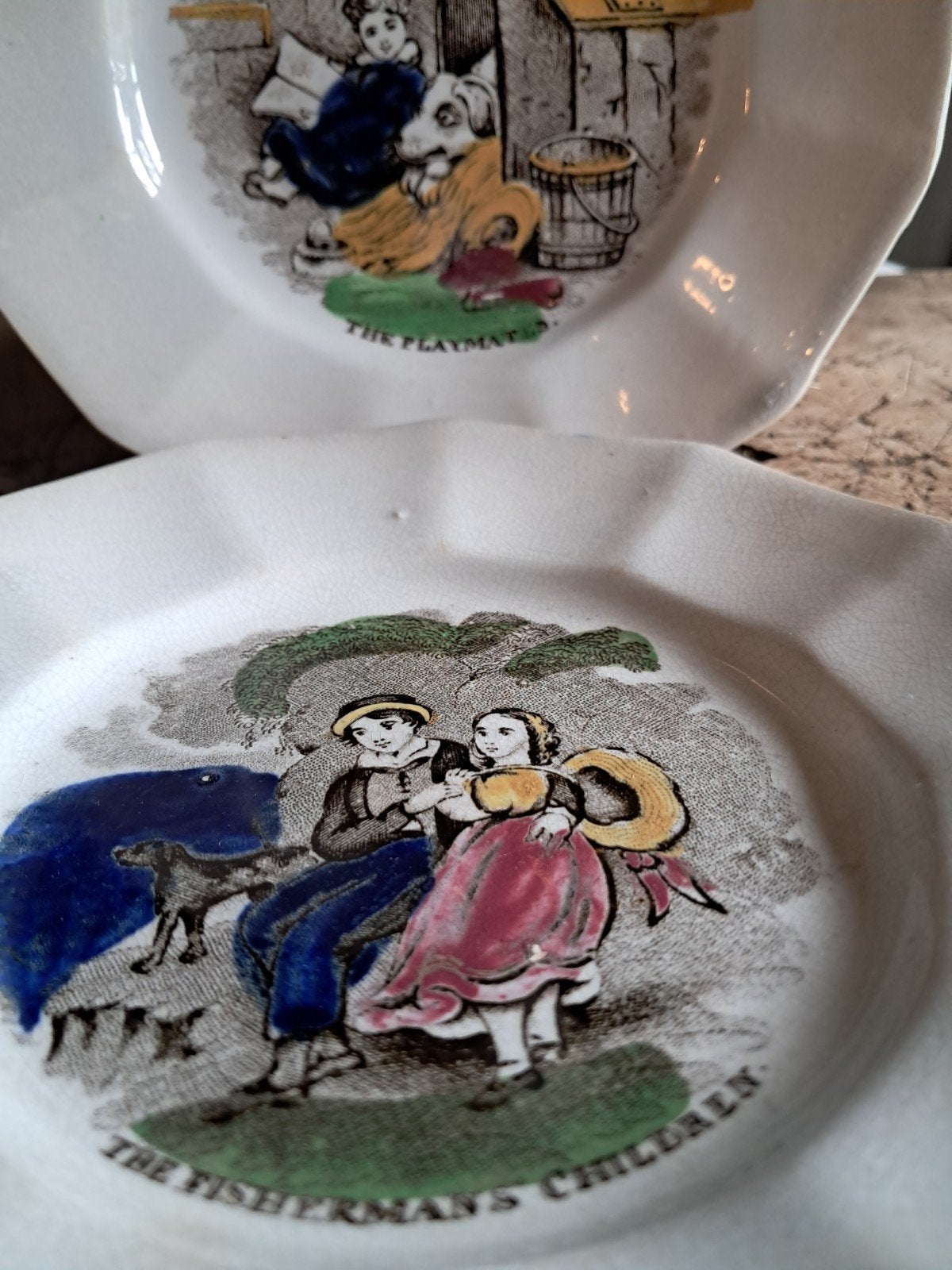 2 antieke Engelse creamware bordjes, 19e eeuws, per stuk;, Antiek en Kunst, Antiek | Servies los, Ophalen of Verzenden