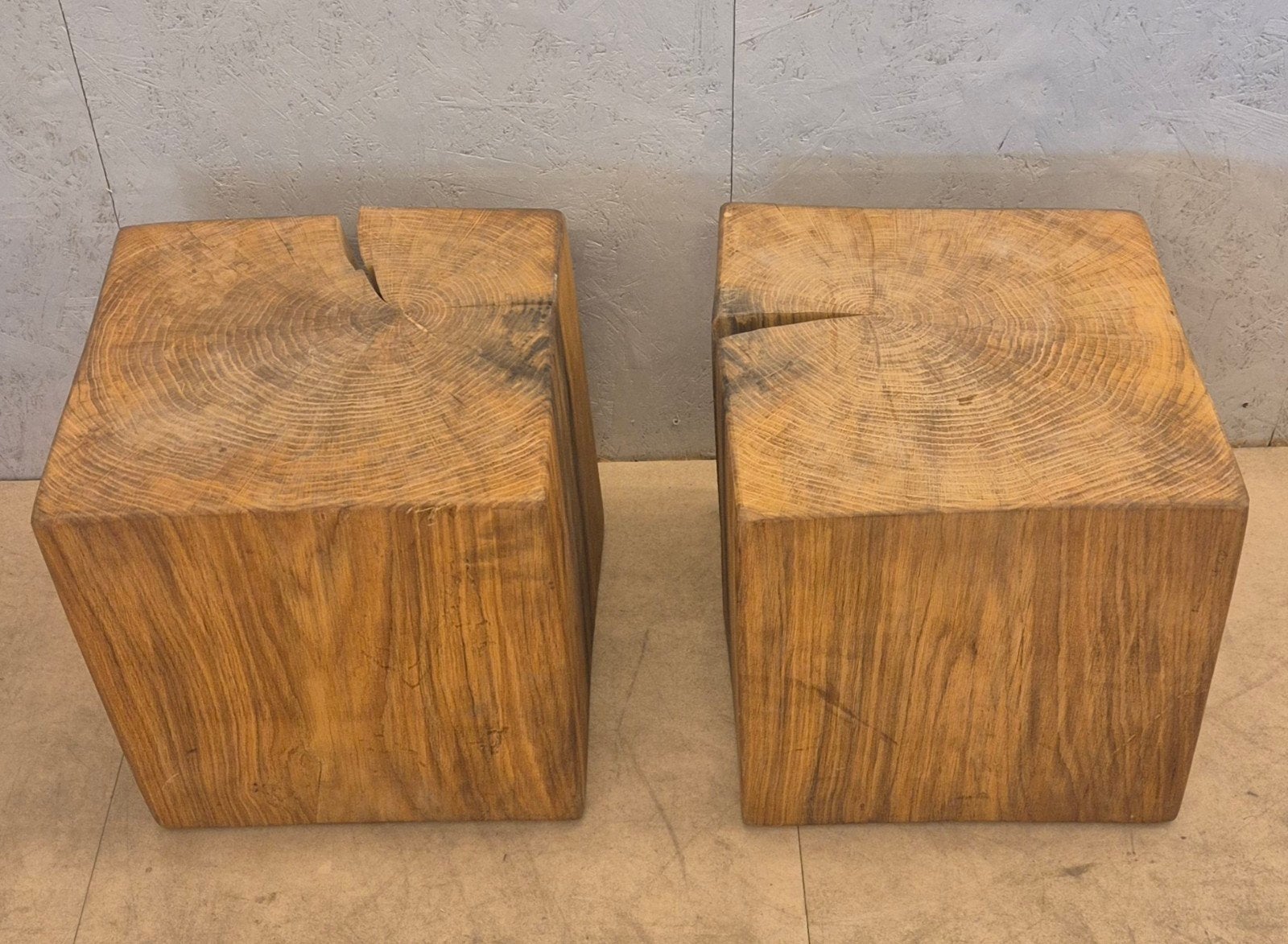 Set massieve houten boomstam kubussen bijzettafels, Ophalen, Minder dan 45 cm, Zo goed als nieuw, N.v.t