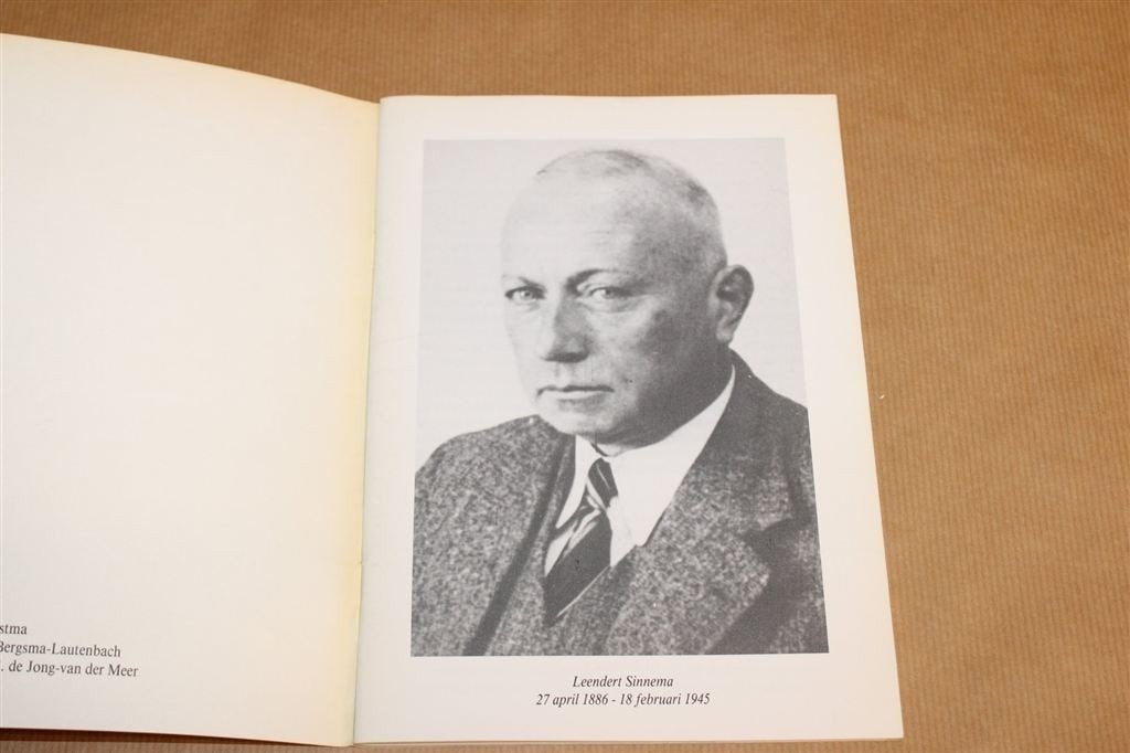 75 Jaar Salonorkest Sinnema — Geschiedenis & Muziek 1993, Ophalen of Verzenden, Gelezen