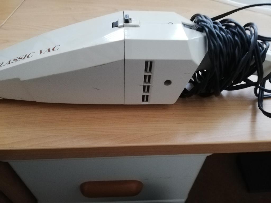 goed werkende 12 volt stof zuiger, Watersport en Boten, Ophalen of Verzenden, Gebruikt, Overige typen