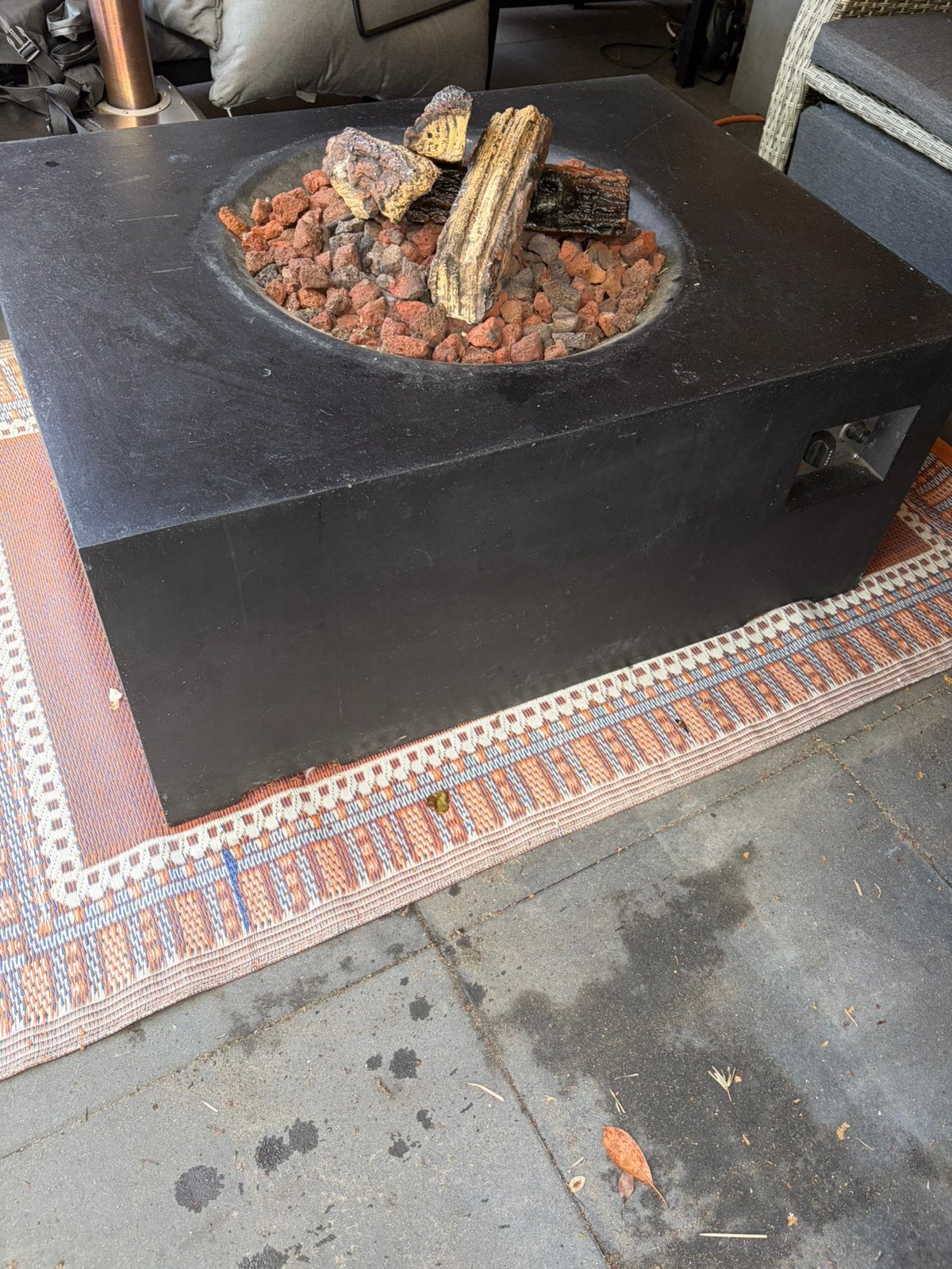 Happy Cocooning vuurtafel. Incl Enclosure, gasfles houder, Ophalen, Gebruikt